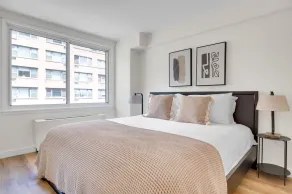 Hip Midtown East 1BR w/ DM & Elevator, near Bloomingdales, by Blueground - Image 5