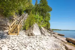 Lakefront Cottage · Sunrise Views · Jacksonport - Image 2