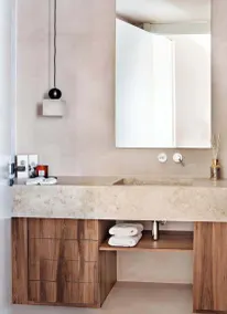 New-Beautiful Rooftop Apartment - Image 3