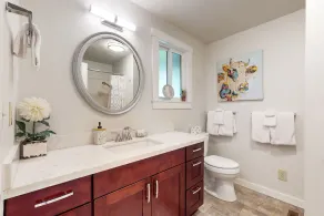 Large, dog-friendly home w/WiFi, fenced yard, fireplaces & gorgeous water view - Image 3