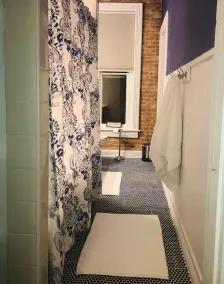 Sullivan Room with EnSuite Bath - Image 3