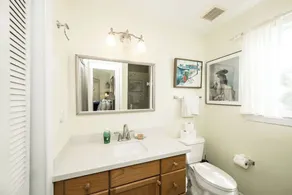 TORTUGA HAMMOCK -2 Bedroom/ 2.5 Bathroom Townhouse with Shared Pool & Parking - Image 5