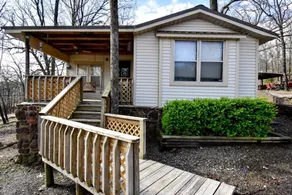 Chicken Creek Casa at Lake Tenkiller!  HUGE LOT IN WOODED AREA CLOSE TO LAKE - Image 4