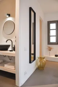 Cliff Villa  - Image 2
