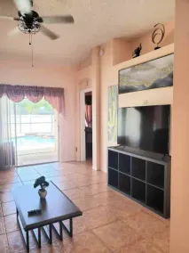 Relaxing 3 Bedroom Pool Home - Image 2