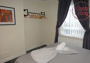 Ground floor apartment with free Parking and wifi - Image 5