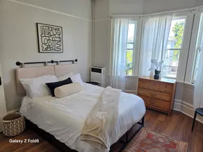GORGEOUS 3 BEDROOM IN DOWNTOWN - Image 4