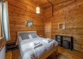 Spacious and comfortable lodge with contemporary styling. - Image 5