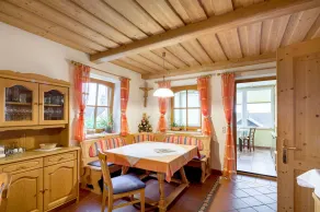 Pension in a fantastic location with mountain views - Image 5