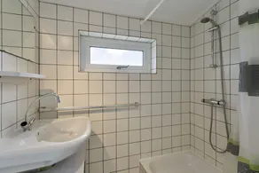 This delightful detached bungalow is peacefully located in a small holiday park, close to the beach. - Image 2