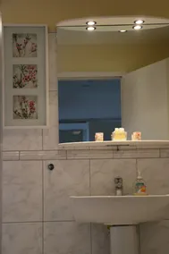 Apartamento 'Ferienwohnung Mandelblüte' com vista para a montanha e Wi-Fi - Image 3