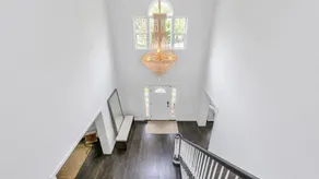 Classic-style Hamptons home, heated freshwater pool, fire pit, extensive... - Image 3