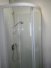 Nice studio.  Beautiful location. Near sea Private parking. Swimming pool. Tennis - Image 3