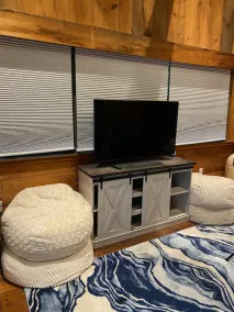 Lake & Mountain Retreat - Summer Adventures & Winter Escape - Image 3