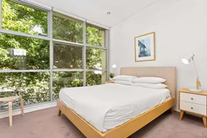 Explore Sydney a partir de um apartamento moderno e tranquilo - Image 5