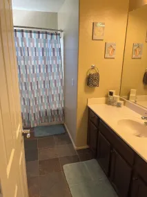 Spacious Surprise Home With A Pool - Image 4