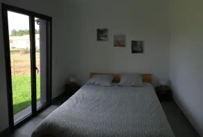 Au bord du lac d’Hourtin, Villa neuve avec jardin pour 8 personnes - Image 4
