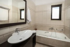 Villa Stellina, elegant villa, full privacy - Image 2