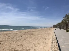 Schönes 3-Zimmer-Haus mit Pool und Blick 50 m vom Strand am Meer - Image 3