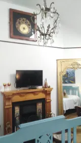 Beautiful Cottage Full of Art & Atmosphere - Image 2