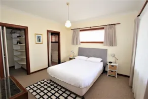 Beachview Cottage the heart of Harrington and the Place to Be - Image 5