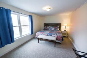 Upscale Moosehead lake Suite downtown Greenville - Image 4