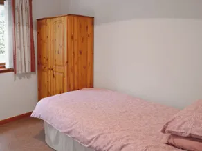 3 bedroom accommodation in Oakley, near Dunfermline - Image 4