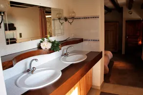 Casa di charme in un borgo medievale immerso nella natura - Image 3