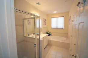 Townhouse at the Sunset Island luxury 5 Bd , free WiFi with in gated community. - Image 5