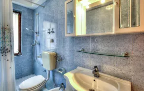 2 bedroom nice apartment in Porec - Image 2