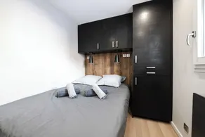 2 bedroom apartment with parking and balcony - Image 3