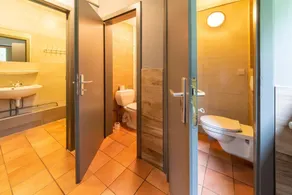 Spacious Group Stay in Wanne - Image 3