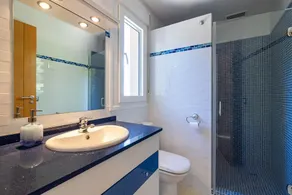 Villa Merlin er en luksuriøs villa med 4 soveværelser, 4 badeværelser - Image 4