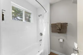 Comfy Studio Close to Downtown and Domain - Image 3