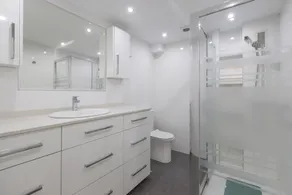 Penthouse with private pool - Image 2