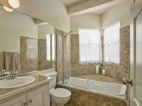 Luxury 5 Bed Villa With Pool, Mullims Beach - Image 2