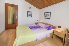 Object in the 1st Upper floor with satellite TV for 5-7 people - grill available - Image 5