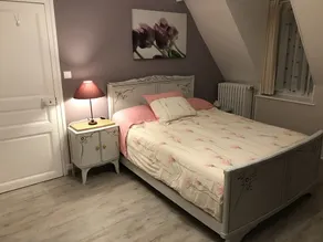 fully-equipped apartment for 2 to 8 people - Image 3