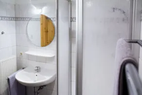 renovated in 2024 !!! very cozy and comfortable, 3 bedrooms, WLAN, all incl. - Image 4