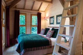 LUXURY CABIN WITH SPA IN TREES - Image 3