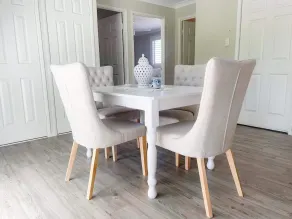 Stylish 2 Bedroom Guesthouse - Image 5