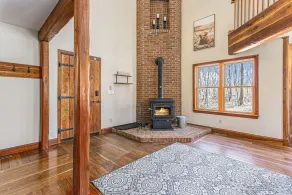 40-acre retreat with hot tub & games - Image 2