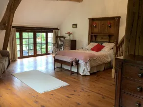 Exceptional 6 Bedroom 18th Century Home with private heated pool and hot tub.  - Image 3