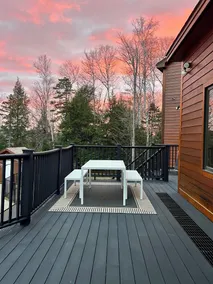 RETREAT TO A SECLUDED, SERENE MOUNTAIN LODGE - Image 5