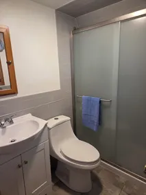 Une chambre en A avec vue sur le magnifique Pine Creek (approvisionné)! - Image 2