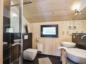 mit 4 Schlafzimmern für bis zu 8 P. by Interhome - Image 3