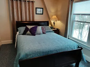 Enchanted Cottage on Glen - Image 3