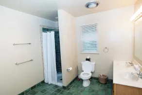 Sleeps 4 w/screen porch and private Hot Tub - Image 2