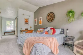 Monmouth Family Retreat - Pet Friendly, Play Areas, Hot Tub, Game Room - Image 4