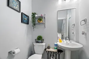 3BR En-suite in Galleria 15 Min to FIFA Sleeps 6+ - Image 5